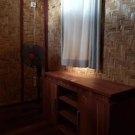 Bidara Cottage Labuhan Pandan Exterior photo